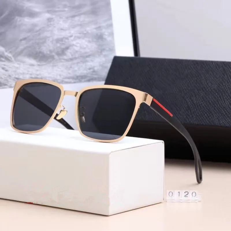 Occhiali da sole designer per uomo e donna stile classico moda_voghion.com