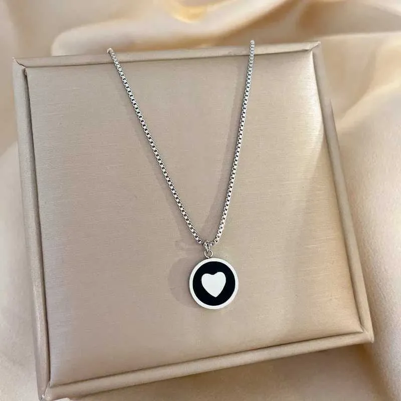 Kolyeler Kadınlar İçin Basit Kalp Kolye Paslanmaz Çelik Yuvarlak Madeni Para Disk Emaye Charm Choker Unisex Pop Takı_voghion.com