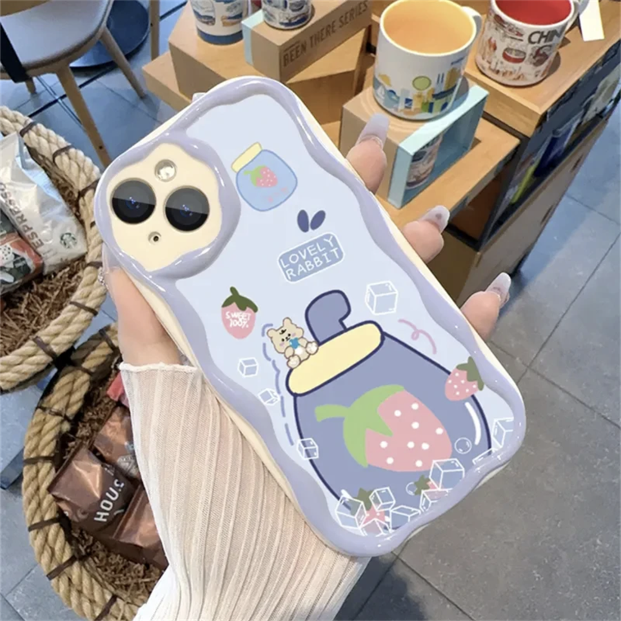 3D-kotelo Redmi 13C 12C 10C 9T Note 13 12s 12 Turbo 11 11T 12t 11s 10 10s 9 9s Pro Plus 8 7 A3 A1 A2 9C 10A esteettisesti muotoiltu mansikkamaito-tee-rannekekotelo_voghion.com