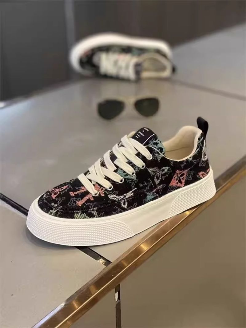 Bedruckte Canvas-Schuhe für Männer mit durchlässigen Student Sports Casual Sneakers_voghion.com