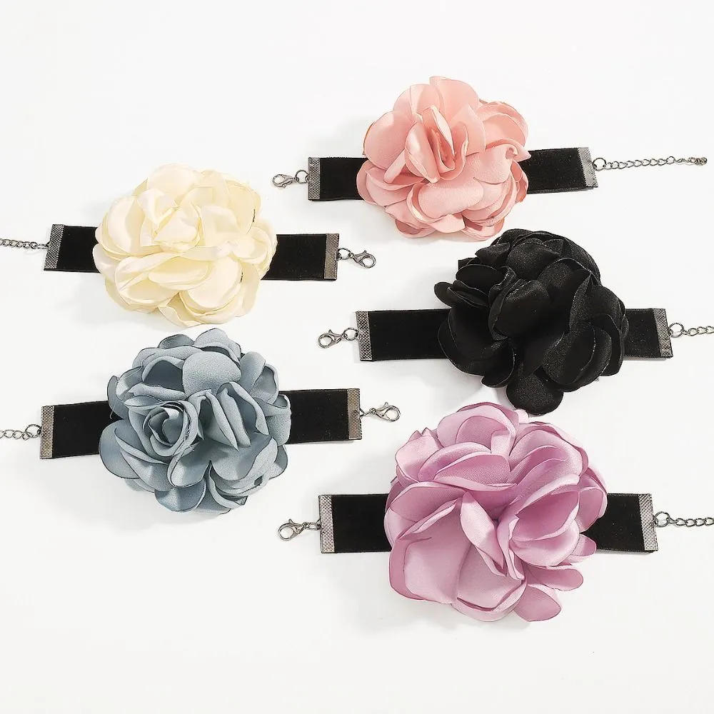 Chaînes Décorations Délicates Exagérées Grandes Fleurs De Rose Collier De Charme Chaîne De Cou Fleurs Colliers De Clavicule_voghion.com