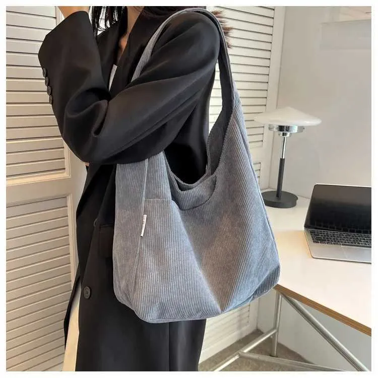 Canvas Shoe Corduroy è una borsa da designer semplice e casual di grande capacità progettata per la borsa da viaggio solida Wens_voghion.com