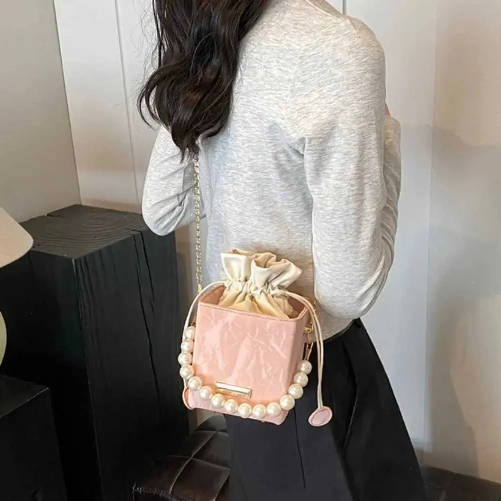 Borsa a tracolla con tracolla a catena quadrata in pelle PU da donna alla moda, con perle, stile vintage, con coulisse, LadyC241212_voghion.com