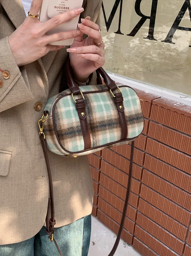 Borsa a tracolla da donna in lana, stile retrò college, stile bowling, stile Joker, stile plaid, stile New Wave_voghion.com
