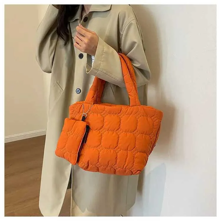 Mode Gesteppte Stickerei Thread Handtasche Leichte Puffy Top-Griff Große Kapazität Damen Kleine Einkaufstasche mit Mini_voghion.com