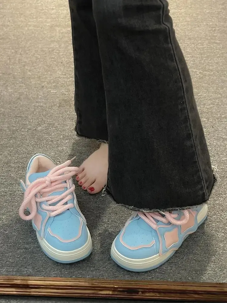 Scarpe da ginnastica con plateau rosa e blu da donna, scarpe sportive kawaii, casual, da tennis, da donna, basse, vintage, con suola spessa, coreane, carine_voghion.com