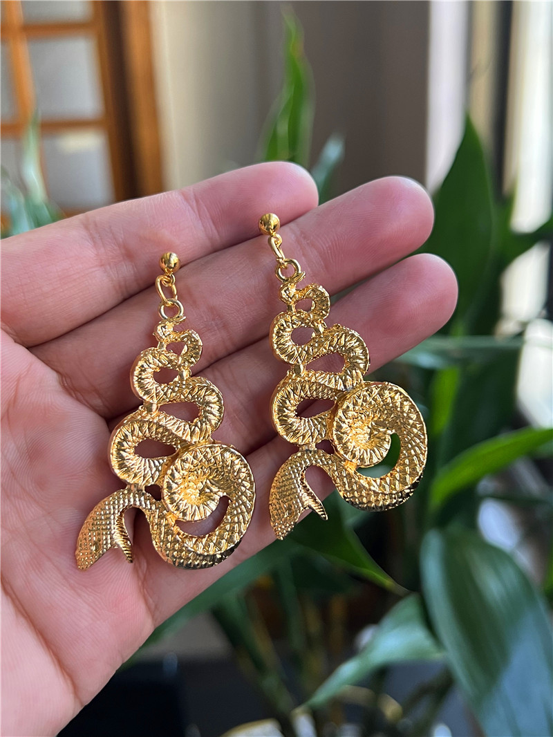 Earrings Fashion Retro Python Shape Pendant Earrings_voghion.com