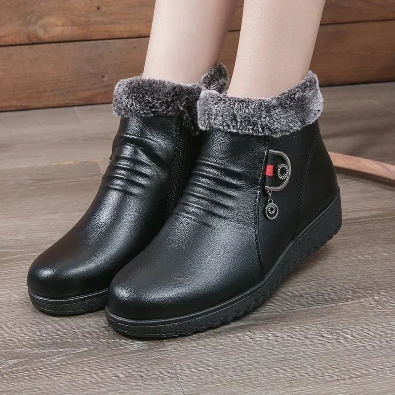 Fashion Women's Ankle Boots With Metal Decoration Side Zip Detail_voghion.com