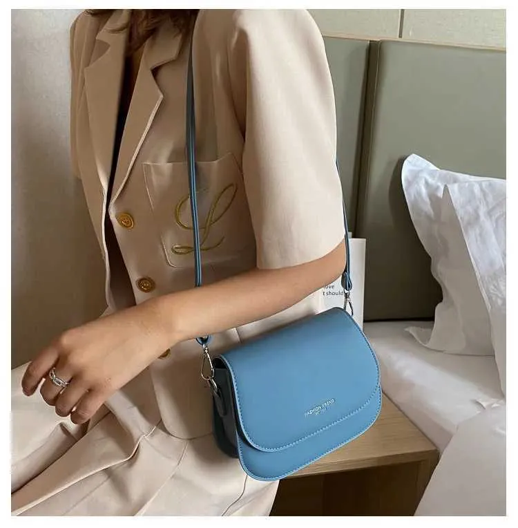 Sac à bandoulière tendance en cuir PU pour femme, sacoche à rabat de couleur unie, simple, à la mode, pochette C241021_voghion.com