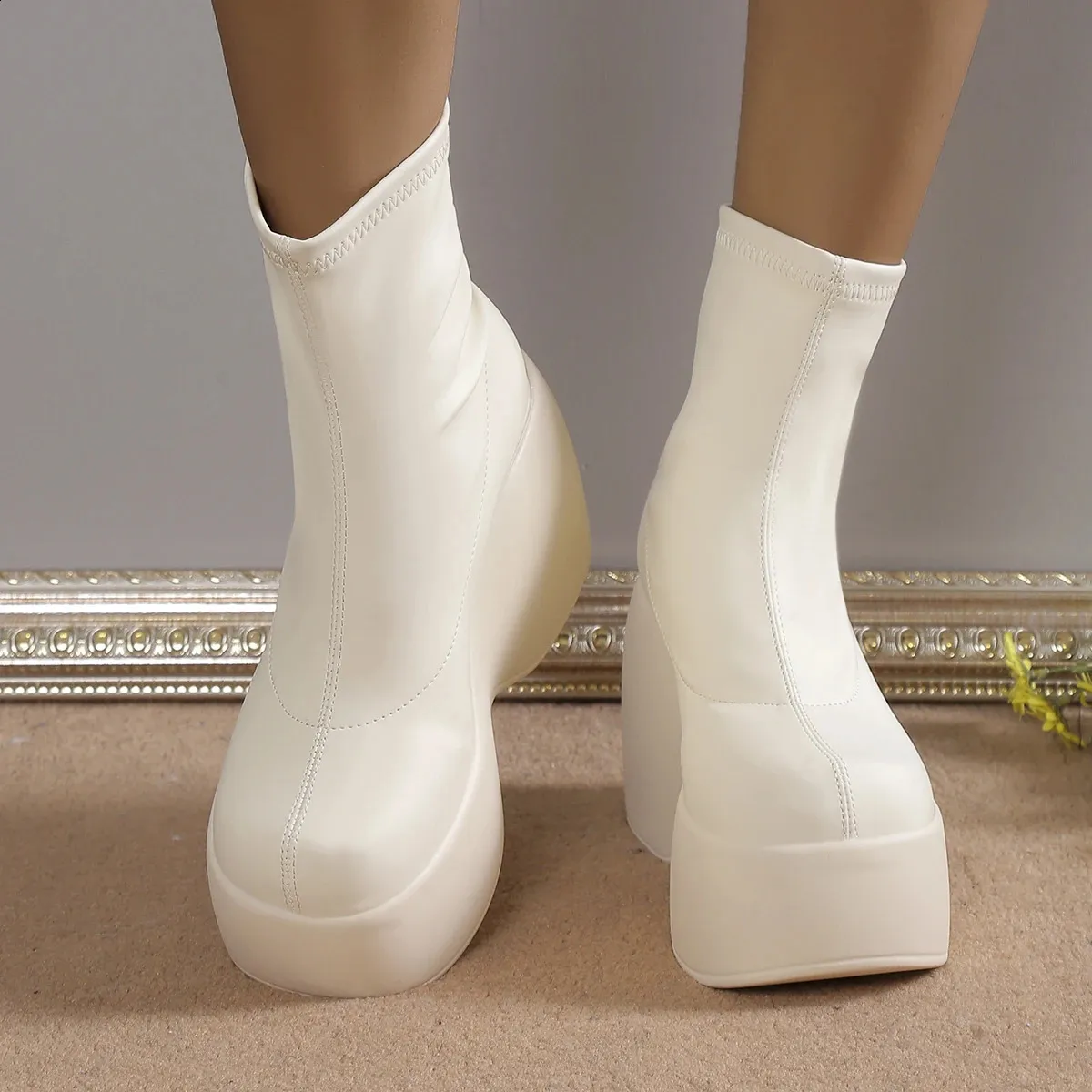 Gothic Womens Sexy Short and Fat Platform Soft Leather Ankle Boots Comfortable Walking Sock Sole Size 42 240911_voghion.com