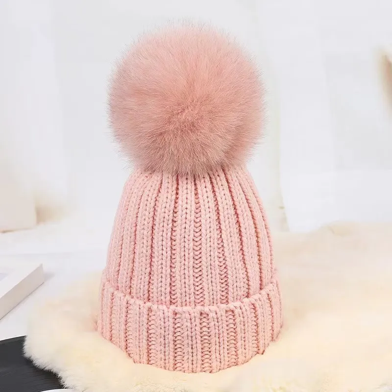 Gorra de diseñador para hombre, gorro de pescador unisex, moda mew, gorro de invierno cálido para mujer, gorro con pompones grandes de piel_voghion.com