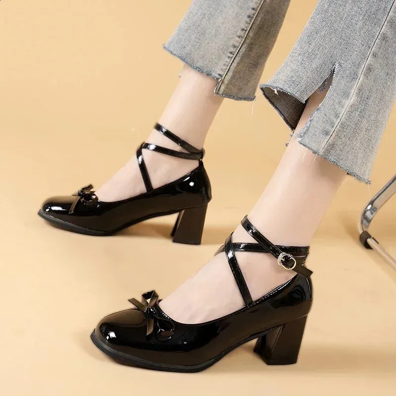 Schwarze Retro Riemchensandalen Mit Schleife Und Runder Kappe_voghion.com