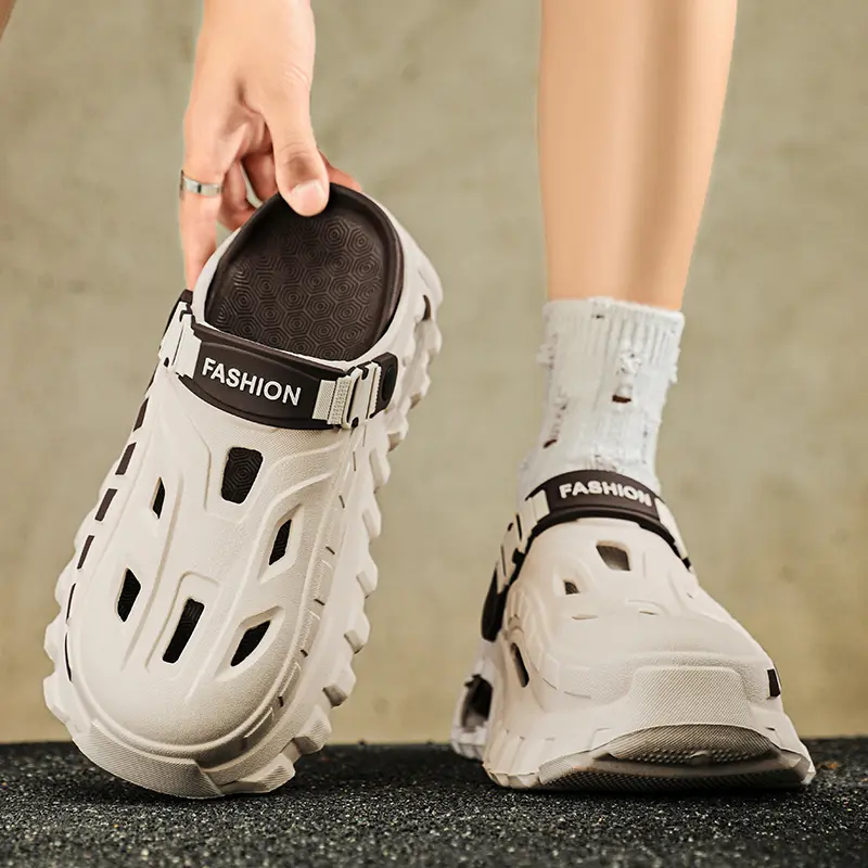 Men's Breathable Hole Sandals For Men Lightweight Beach Slippers_voghion.com