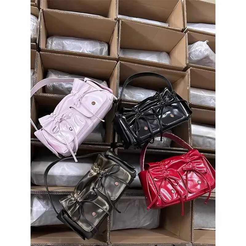 Sac à main et portefeuille de créateur pour femme 2024 Nouveau sac à bandoulière pliable en cuir PU vieilli Y241216_voghion.com