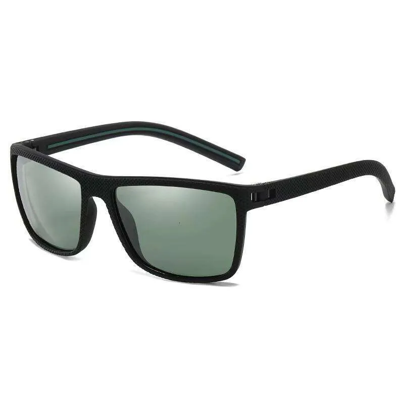 DHcollections 2024 HD Polarizadas para Hombre, Clásicas, con Protección UV/Solar, para Mujer, con Película Colorida, para Conducir y Pescar_voghion.com