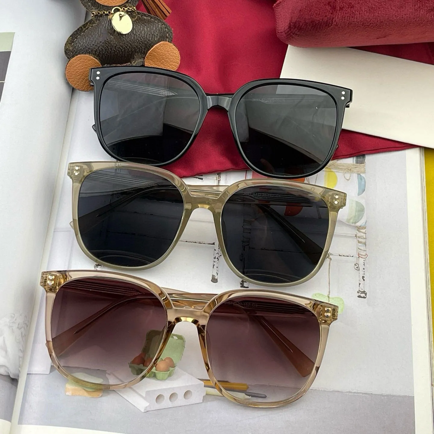 Lunettes de soleil modernes et élégantes avec monture en acétate de qualité supérieure et protection UV_voghion.com