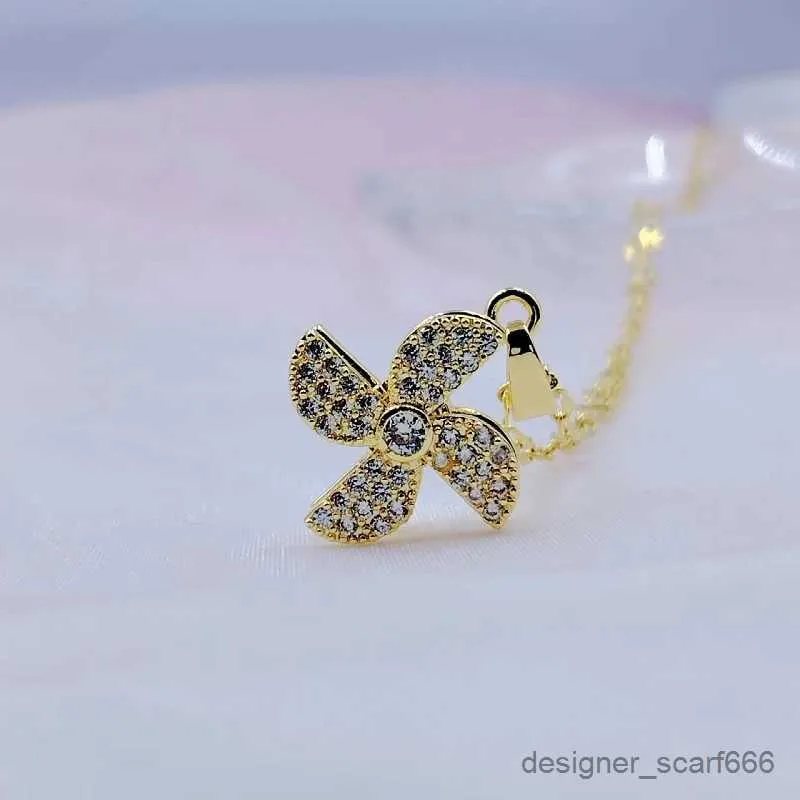 Rotatable Windmill Pendant Necklace For Women Elegant Fashion Style_voghion.com