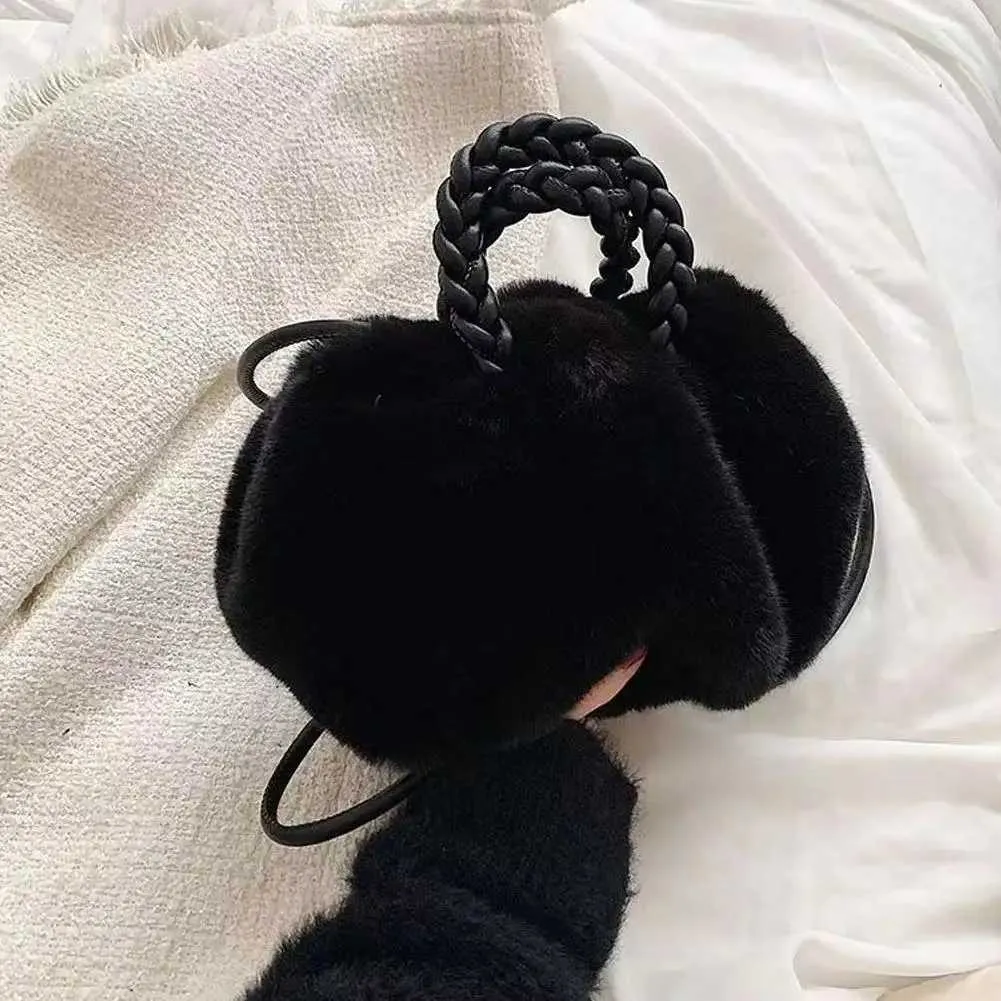 Sac à bandoulière simple en peluche de citrouille simulée de créateur, mignon, portable, en forme de nuage diagonal, pour la conception de niche d'automne et d'hiver_voghion.com