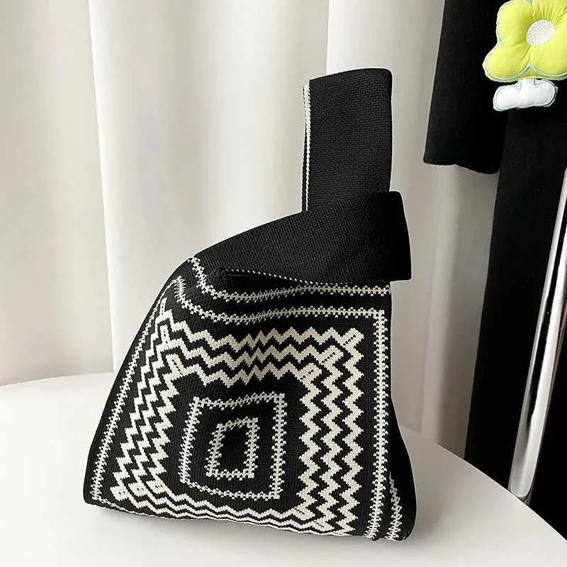 New Warm Mini Knot Wrist Handmade Knitted Fem Casual Colorful Plain Handbag Student Reusable Shopping Party Bag Y241106_voghion.com