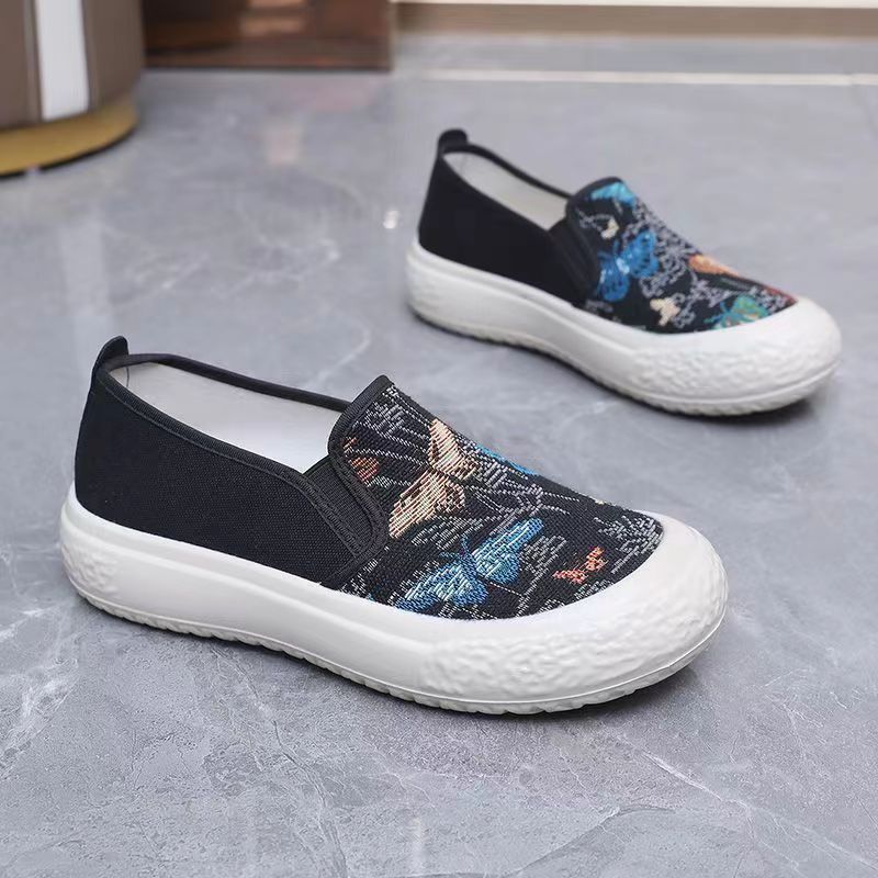 2024 spring new women's round head slip-on canvas women breathable soft sole student lazy single shoes_voghion.com