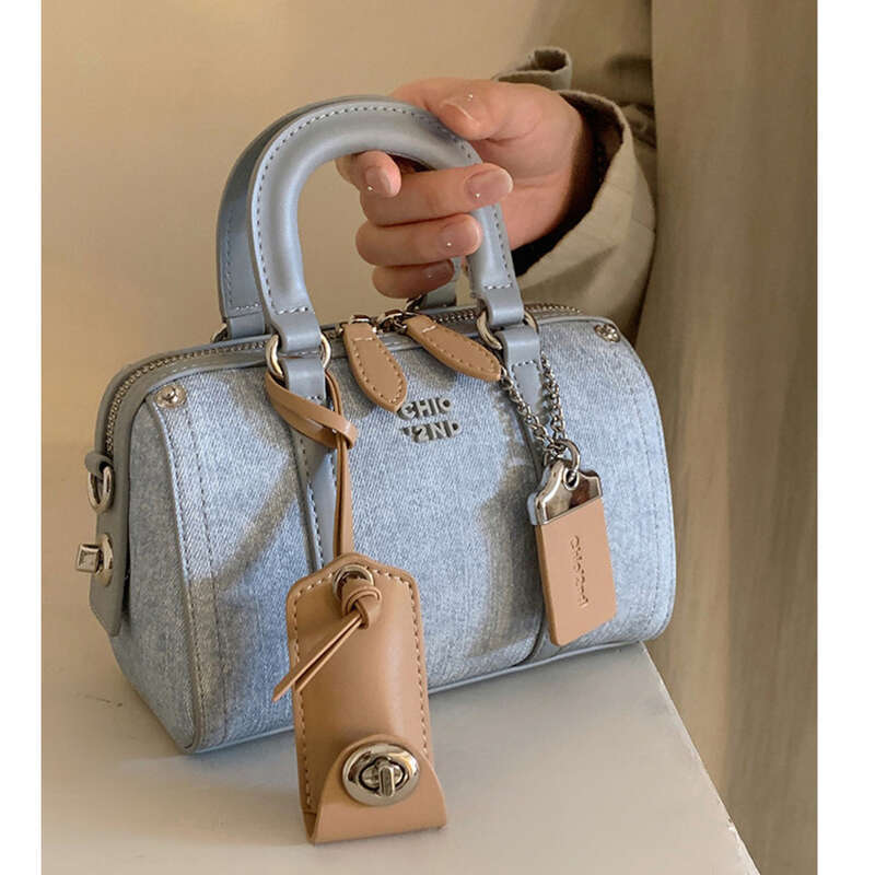 2025 New Handbag Single Shoulder Crossbody Bag_voghion.com