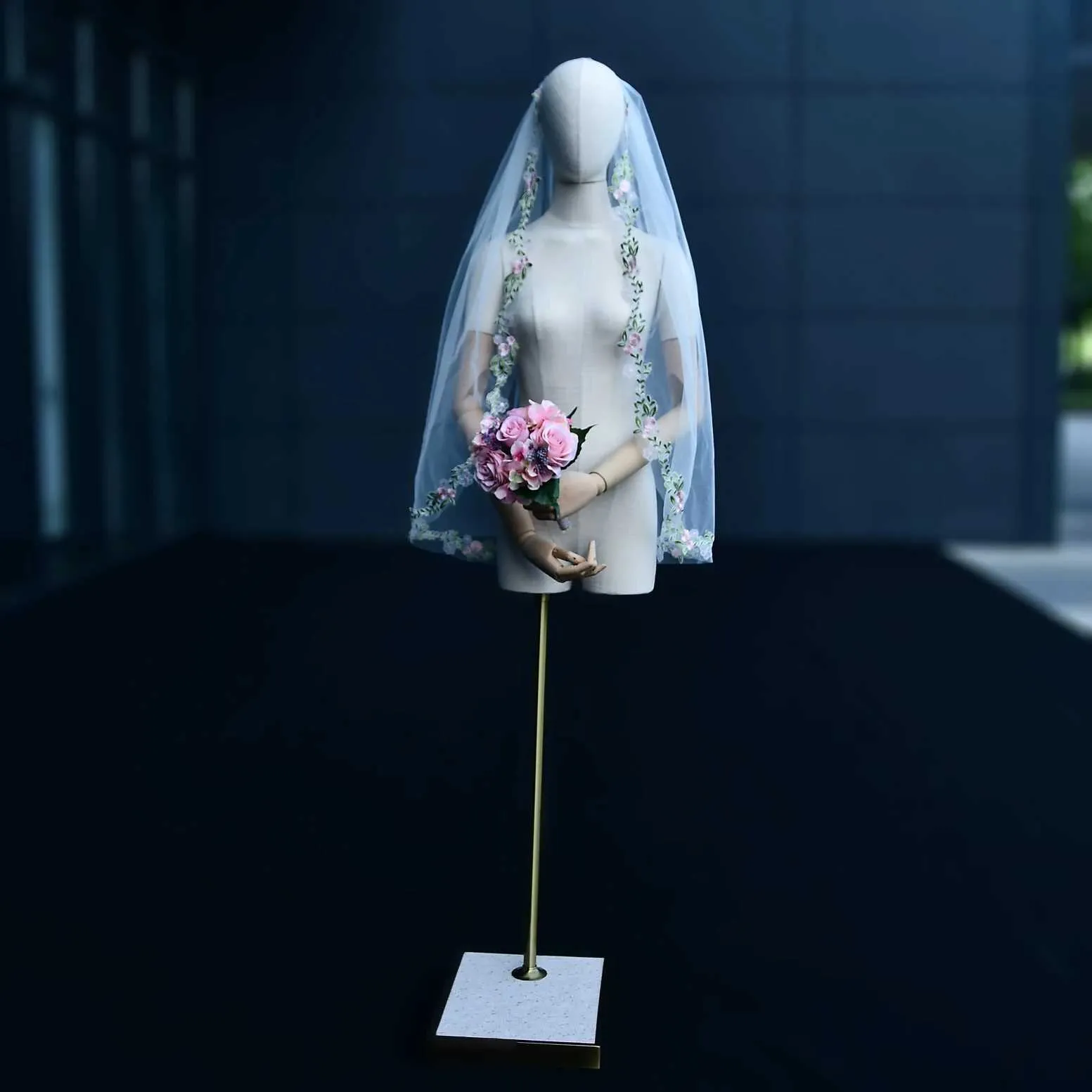 Hair Jewelry Short Veil Lace Edge Bridal Veils 1 Tier Fingertip Length Mantilla Soft Wedding Dresses Accessories For_voghion.com