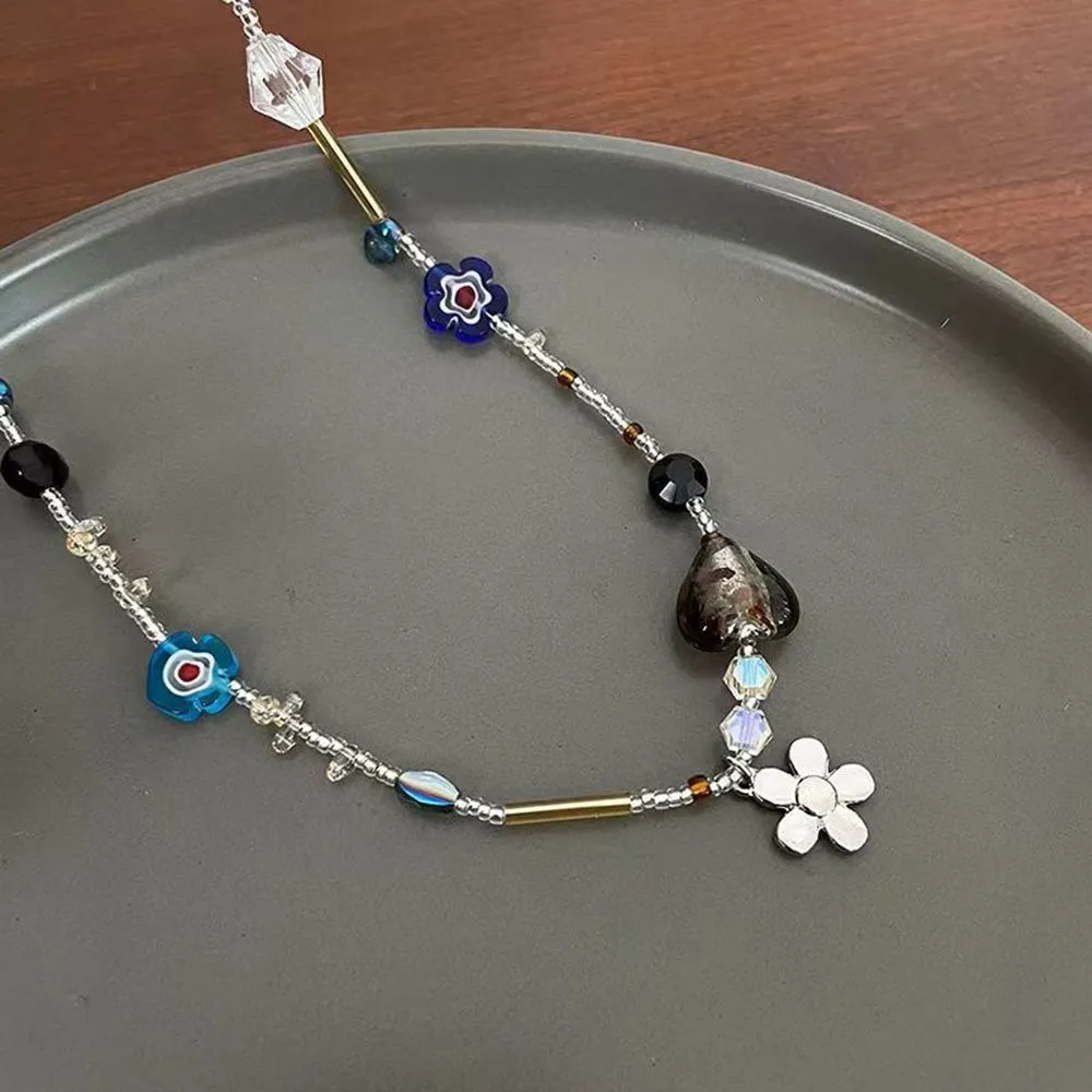 Chains Korean Trendy Exquisite Retro Flower Love Heart Beaded Necklace For Women Personality Simple Cool Clavicle Chain_voghion.com