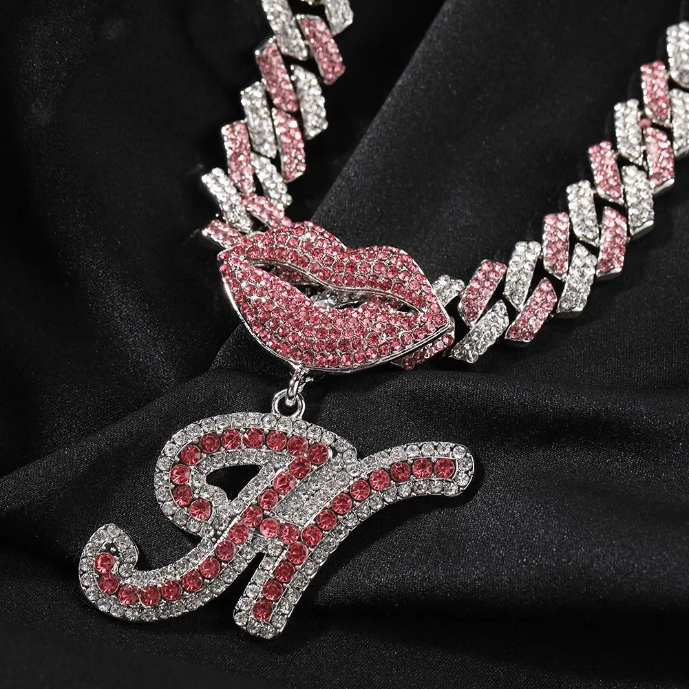 Collier avec pendentif en forme de lettre A-Z et fermoir à lèvres style hip-hop en alliage plaqué or et zircon_voghion.com