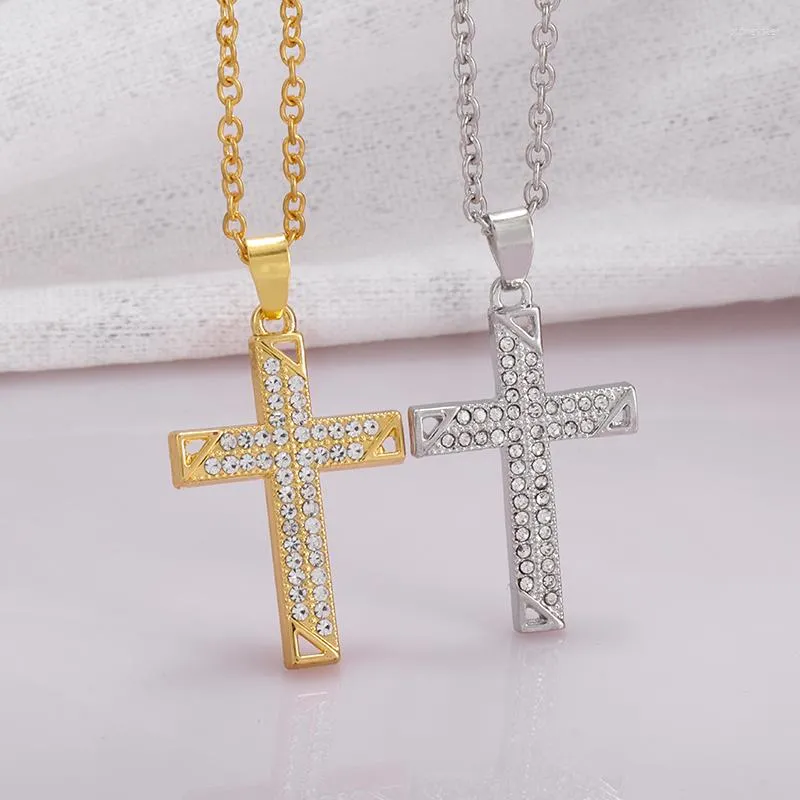 Classic Cross Pendant Necklace With Full Zircon For Men And Women_voghion.com