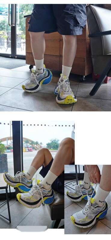 Ja naised, mehed, sama lõikega, vabaajajalatsid, spordijalatsid, Pariisi kingad. Lõik, Kingad, Kingad, Kingad._voghion.com