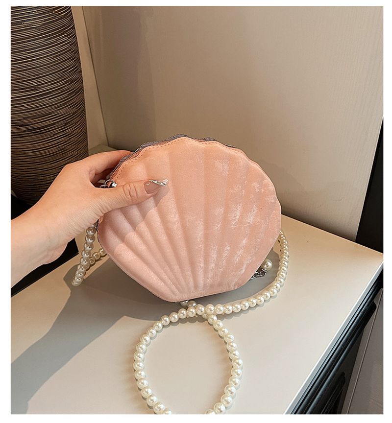 Einzigartige Nischentasche Damen 2024 Sommer neue Mode Perlen Umhängetasche ausländischer Stil einfache Muscheltasche_voghion.com