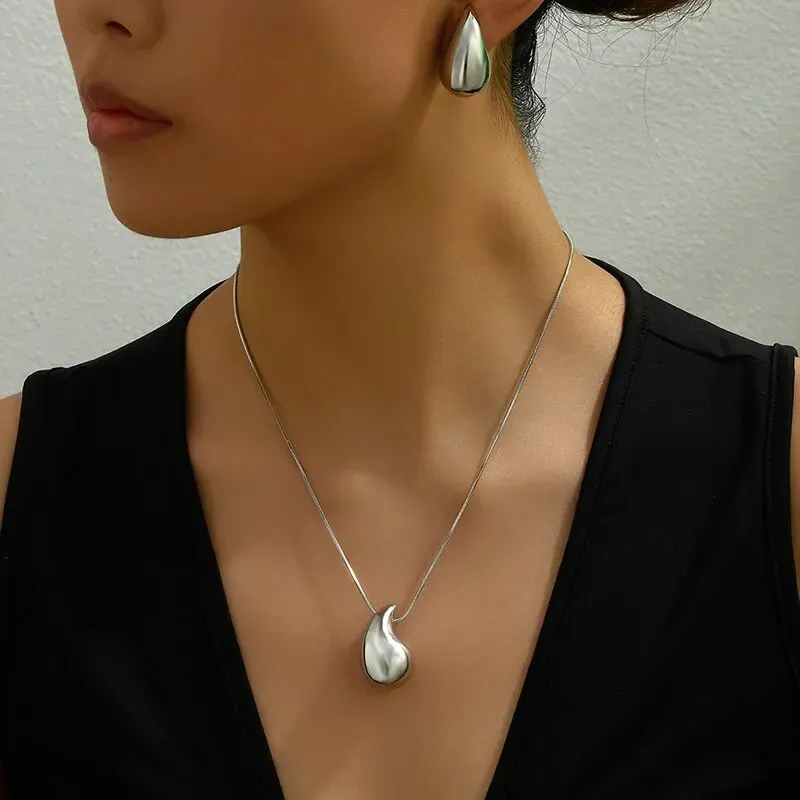 sieradenontwerper vrouwen kralen kettingen oorbellen waterdruppelvorm sieradenset 2 stuks ketting oorbellen goud zilver_voghion.com