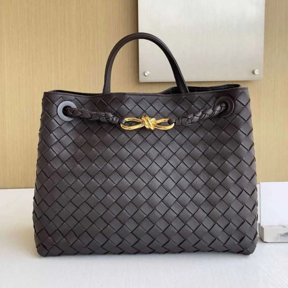Andiamo Designer Tote B Family 8-e Schnalle Original Leder 2024 Neue gewebte tragbare Einzelschulter-Crossbody für Damen_voghion.com