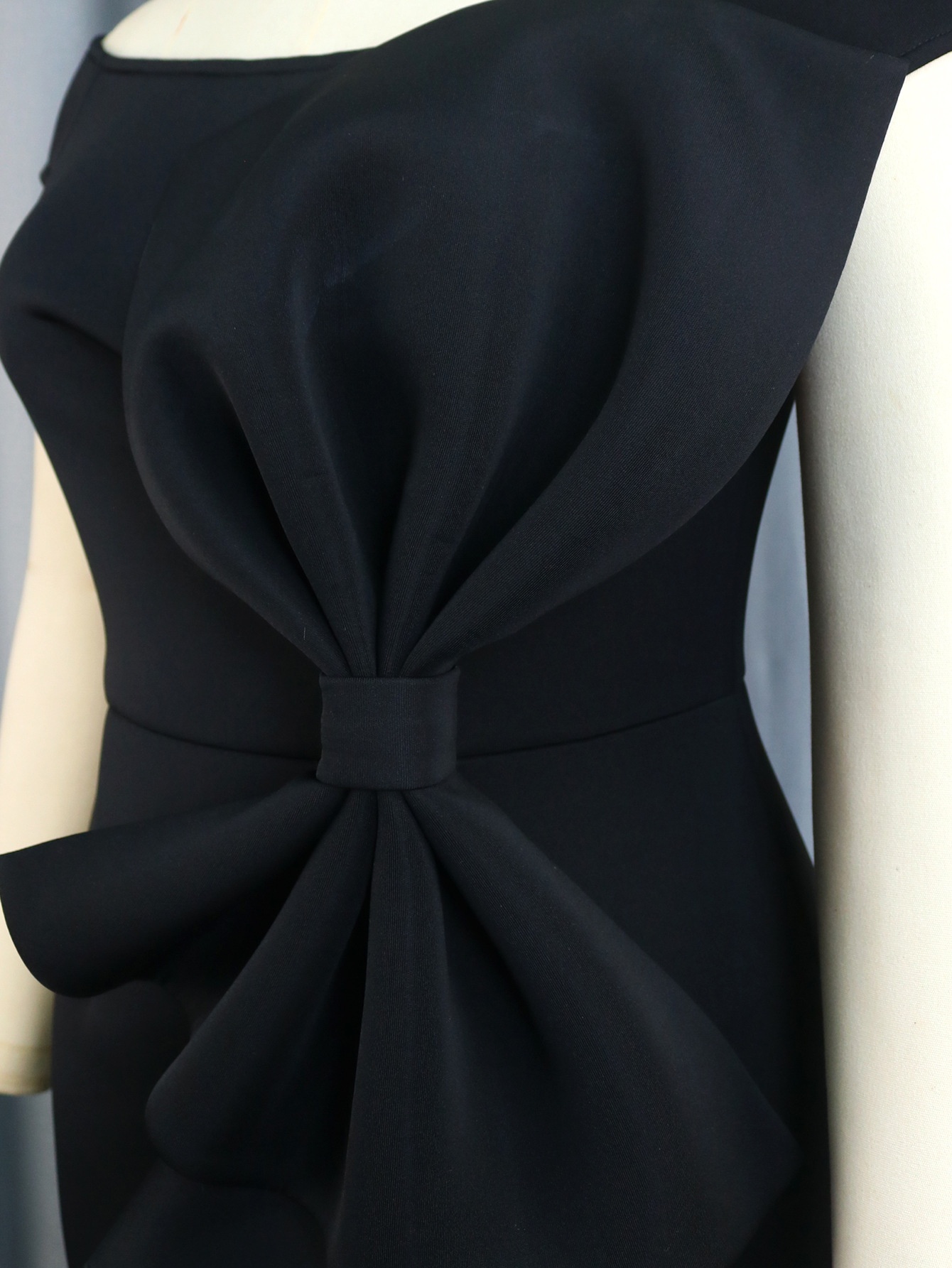 Robe licou avec col à épaules dénudées, robe de banquet sexy à bordure croisée_voghion.com