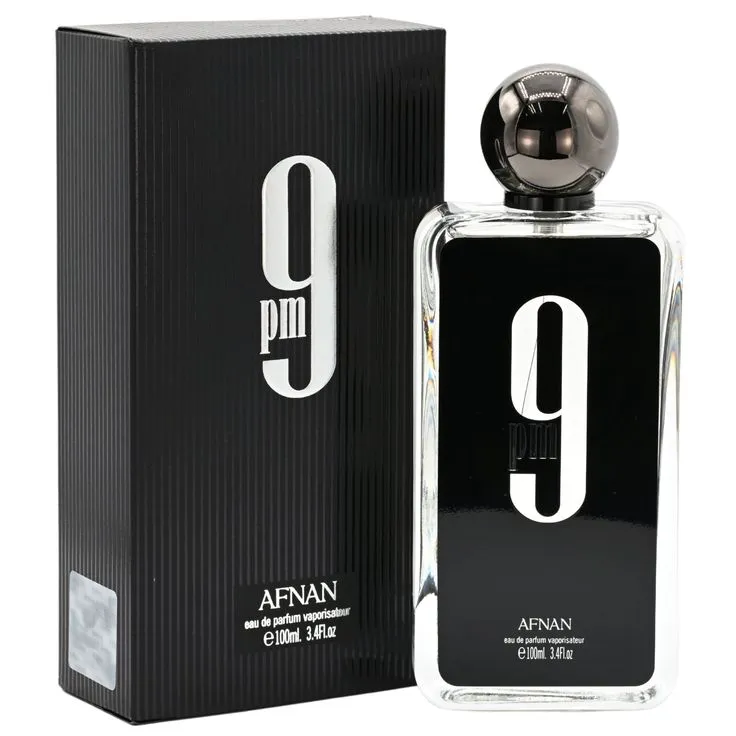 9pm ist ein Amber-Vanille-Duft für Männer. Die Kopfnoten sind Apfel, Zimt, wilder Lavendel und Bergamotte._voghion.com