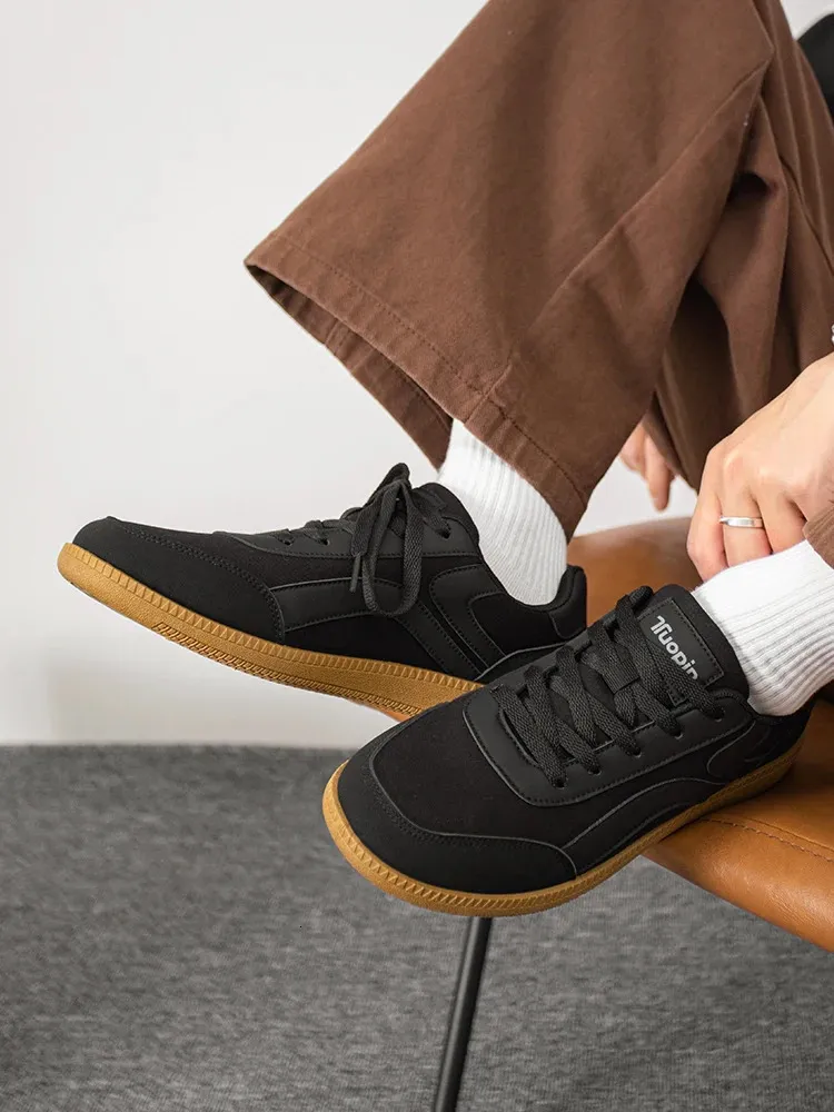 German Training Shoes For Men Breathable Summer Casual Trainers_voghion.com