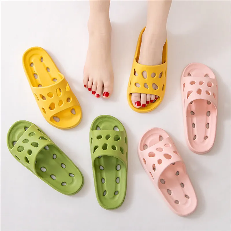 Cloud Flip Slides Beach Sandals Non-slip Bathroom Slippers_voghion.com