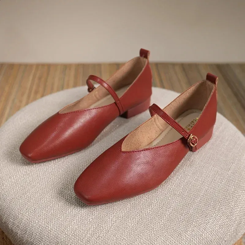 Damskie wiosenne swobodne kwadratowe noski niskie miękkie podeszwy Lolita płaskie baleriny czerwone damskie eleganckie francuskie retro klamry Mary Janes_voghion.com