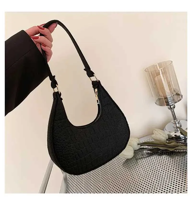 Wen Felt handbag Fi Subliary Designer Exquisite Shoder Bag for women Y241026_voghion.com