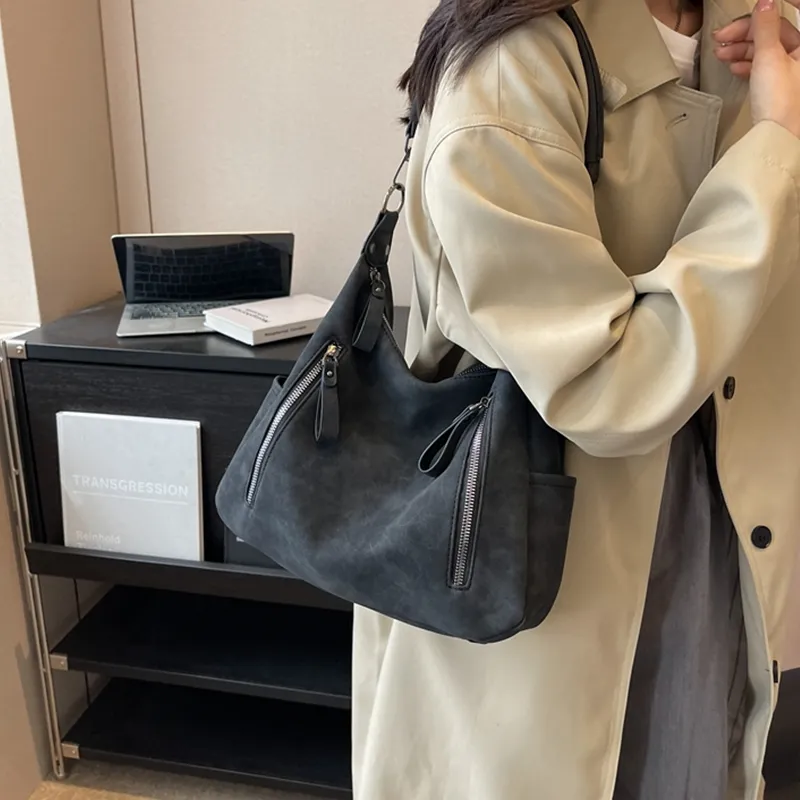 Borsa a tracolla singola da donna con tracolla obliqua di design Borse di grande capacità Hobo retrò in pelle PU opaca_voghion.com