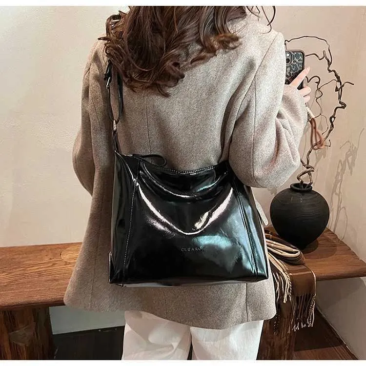 Damen Pu s Solid Glossy Leder Messenger Schultertasche Weibliche Große Kapazität Casual Pendler Umhängetasche_voghion.com