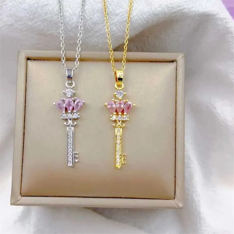 Collane con ciondolo Moda Carino Rosa Personalizzato Corona Chiave Collana Classico Leggero Design retrò Acciaio inossidabile Versatile_voghion.com