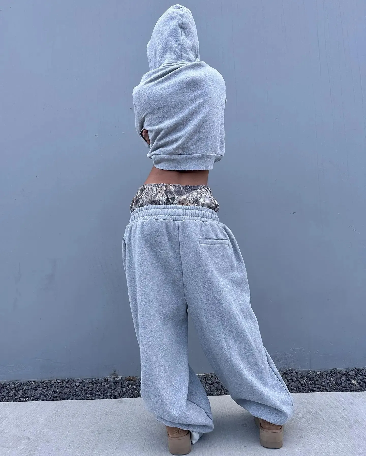 Pantaloni della tuta retrò Y2K, a doppia vita, con motivo mimetico ricamato, a gamba larga, da uomo, alla moda, casual, streetwear, unisex._voghion.com
