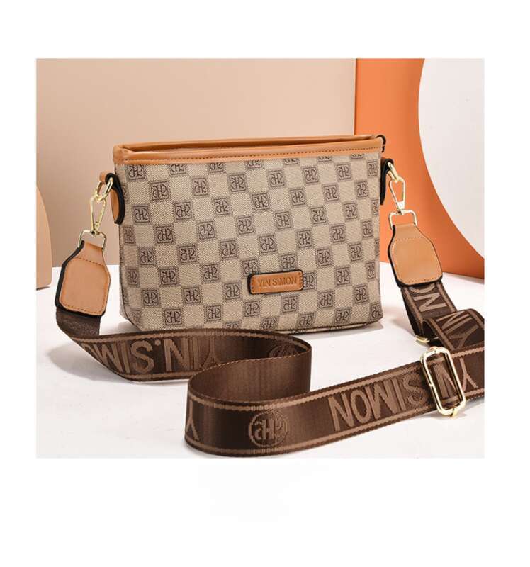 Taske Kvinde 2025 Ny Senior Sense Dame Skuldertaske Crossbody Taske Afslappet Mode Lille Firkantet Taske Dumpling Taske Kvinde Taske_voghion.com