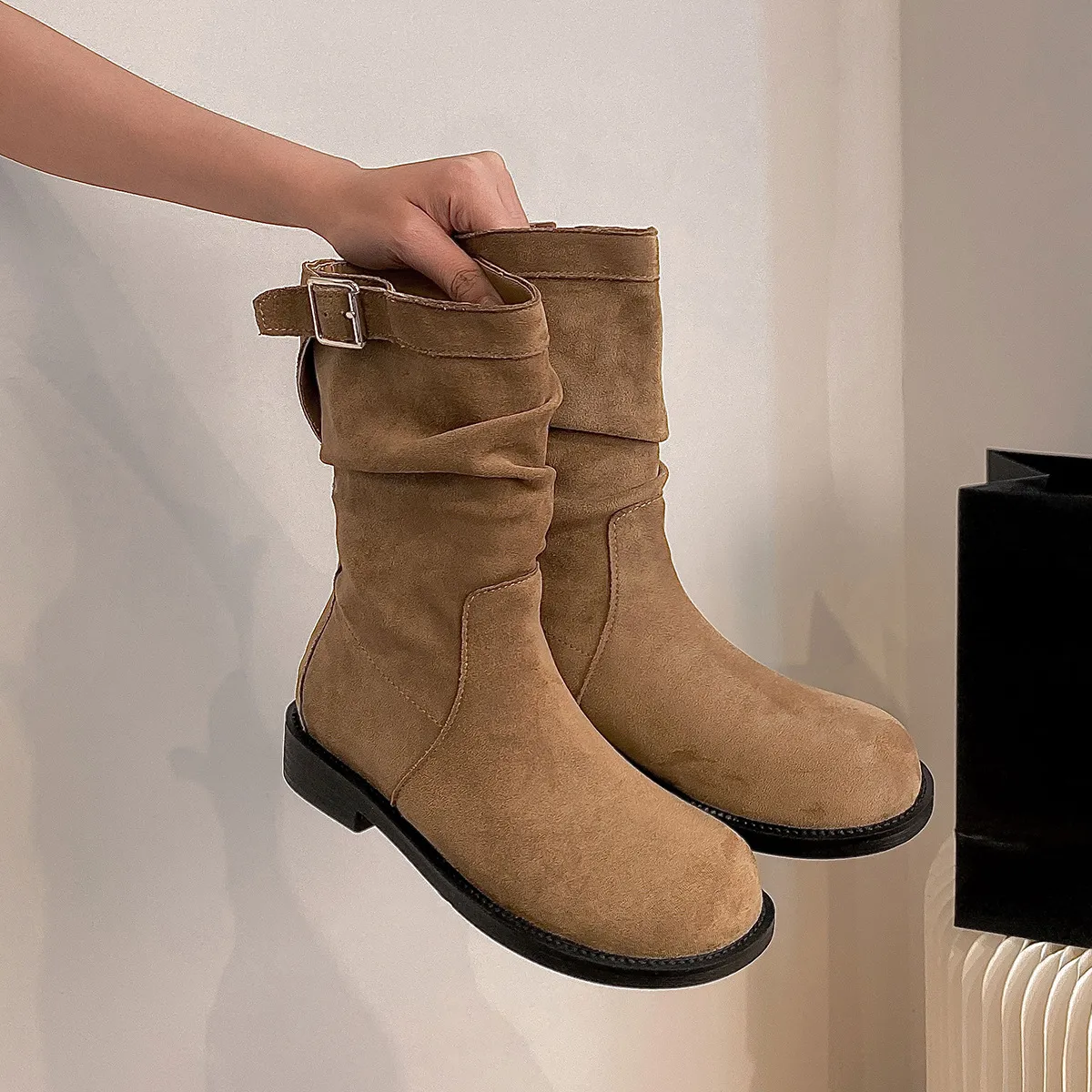Women's Boots:Fashion Simple Style Design Sense Round Toe Martin Boots Thick Sole Retro Increase Height_voghion.com