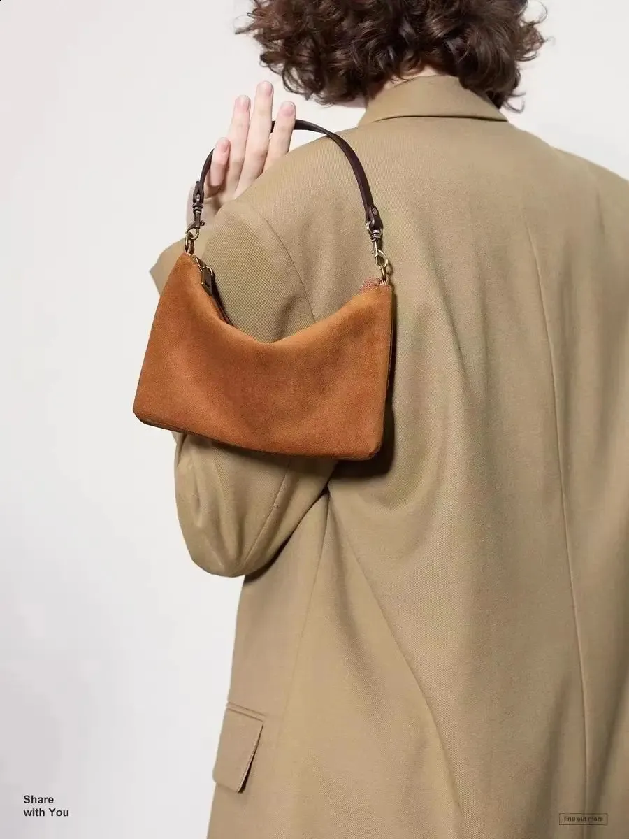 Borsa a tracolla retrò da donna in pelle scamosciata, piccola, leggera, hobo, tendenza invernale 240912_voghion.com