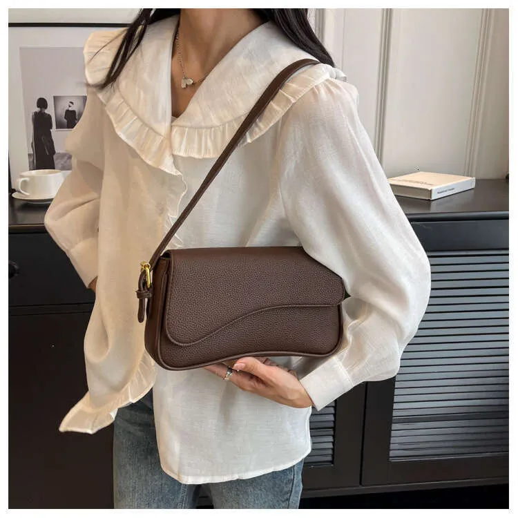 Fashion Shoulder And Crossbody Bag With Lychee Texture For Women_voghion.com