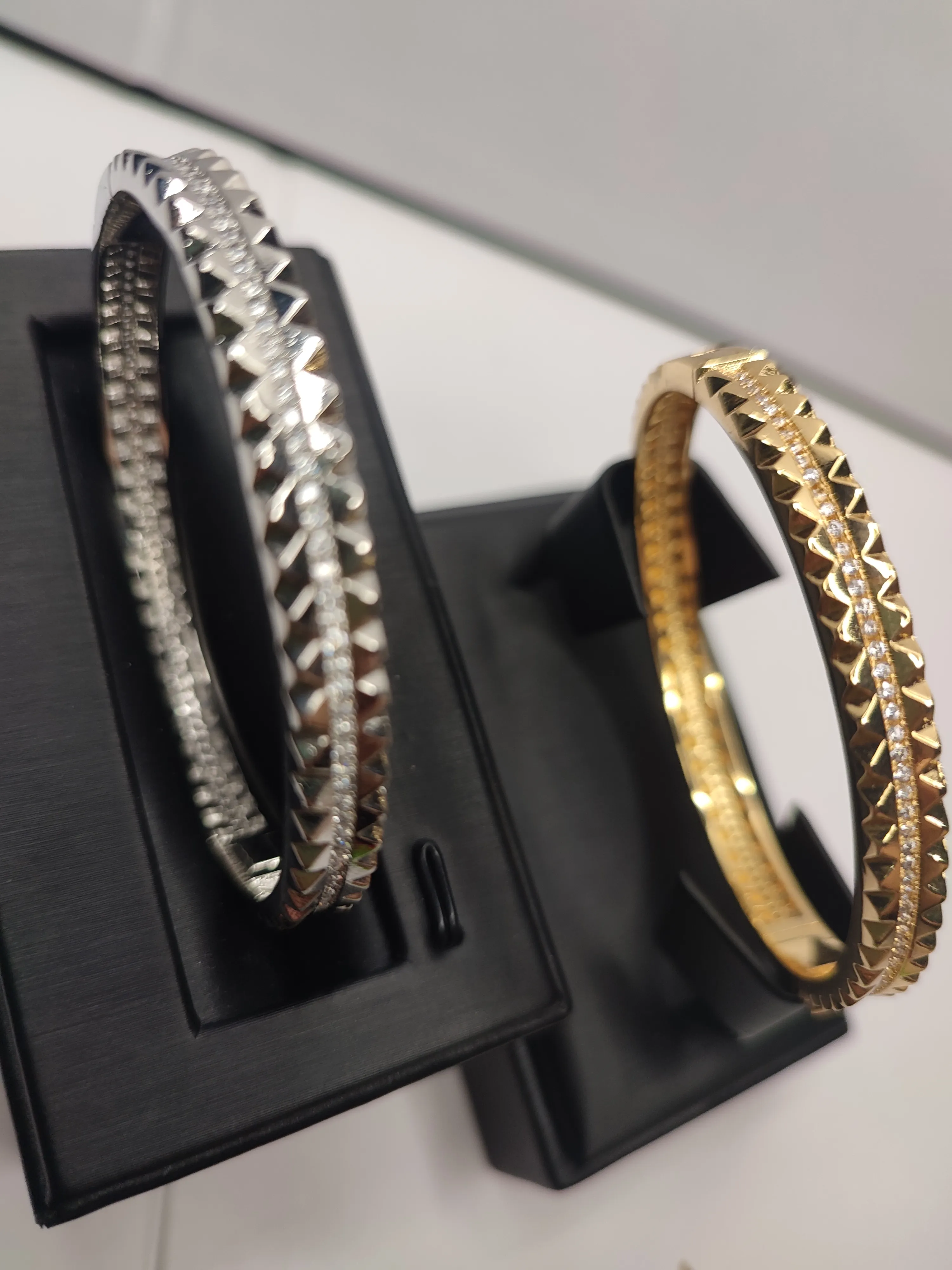 gents Bracelet Gold Gear Designer Jewelry Femme Bangle Sier Set Dia Love Watches Women Men Couple Bracelets Jewlery_voghion.com