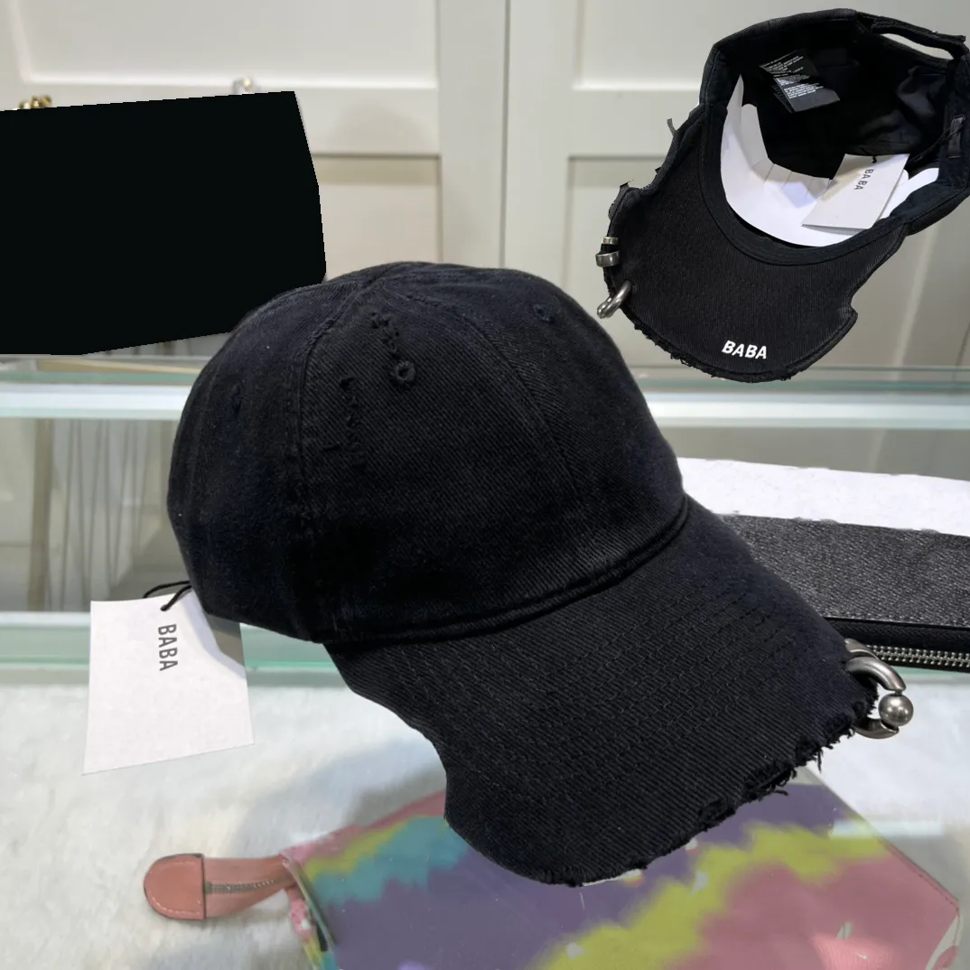 Männer Fraen Lovers Ball mat Metallring Designer Gerappte Baseballkapp fir de Summer Schwaarz-Wäiss Strandhut_voghion.com