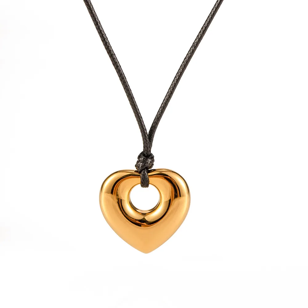 Collana con pendente a cuore vuoto in acciaio per donna_voghion.com